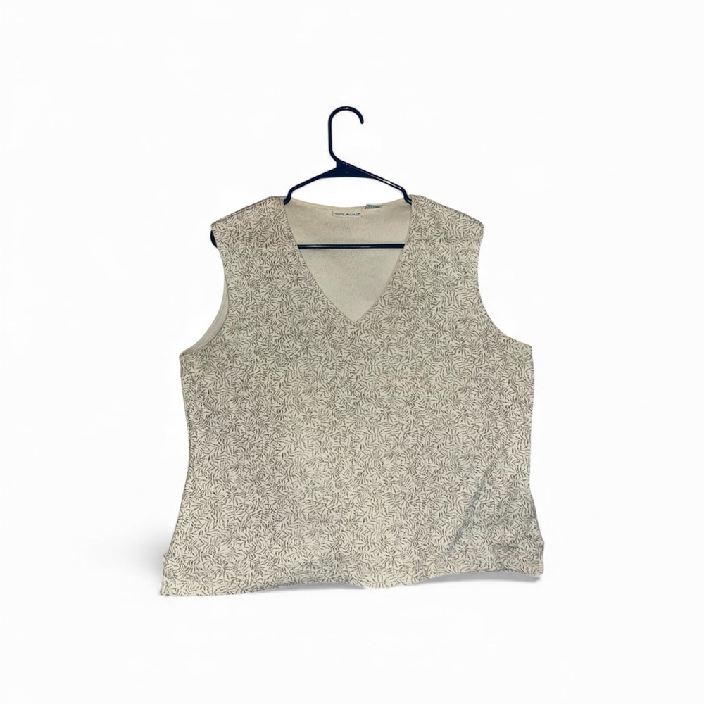 Leaf Design Cream Sleeveless Top